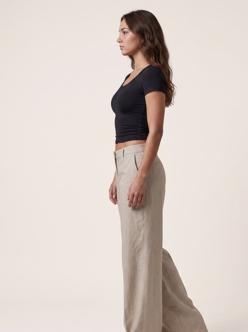 Short Sleeve Scoop Neck Top