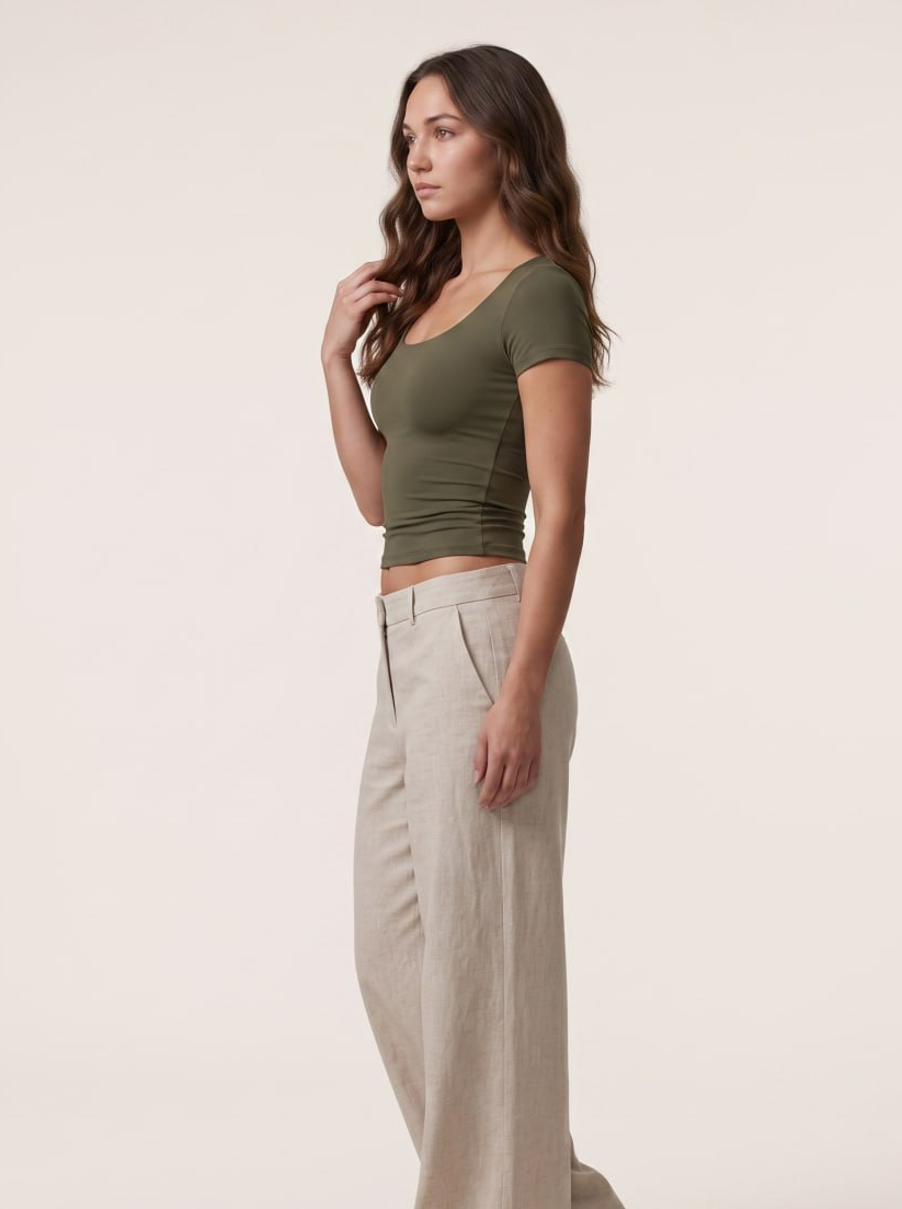 Short Sleeve Scoop Neck Top